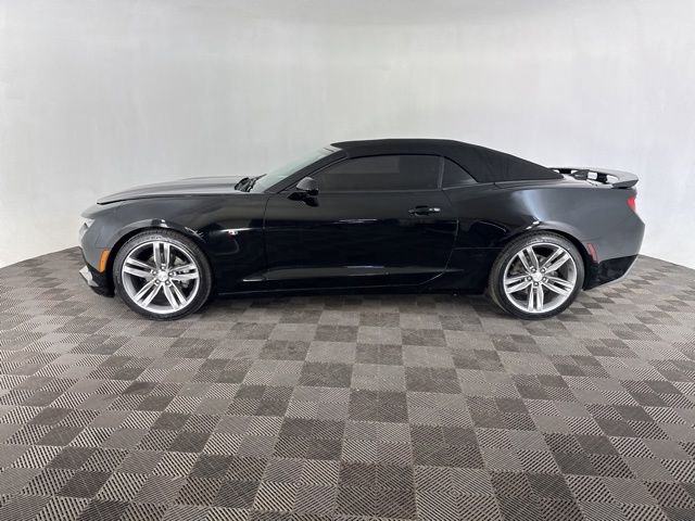 Used 2018 Chevrolet Camaro LT w/ RS Package image 10