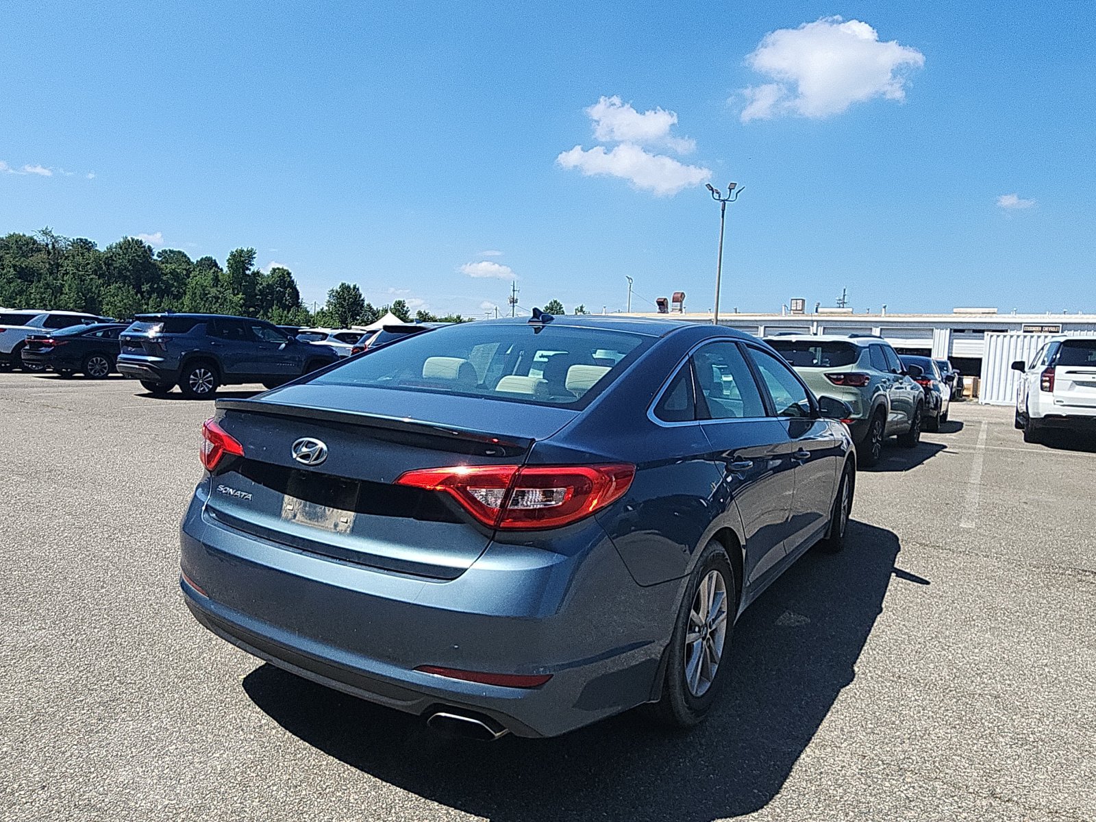 Used 2016 Hyundai Sonata SE FWD image 5