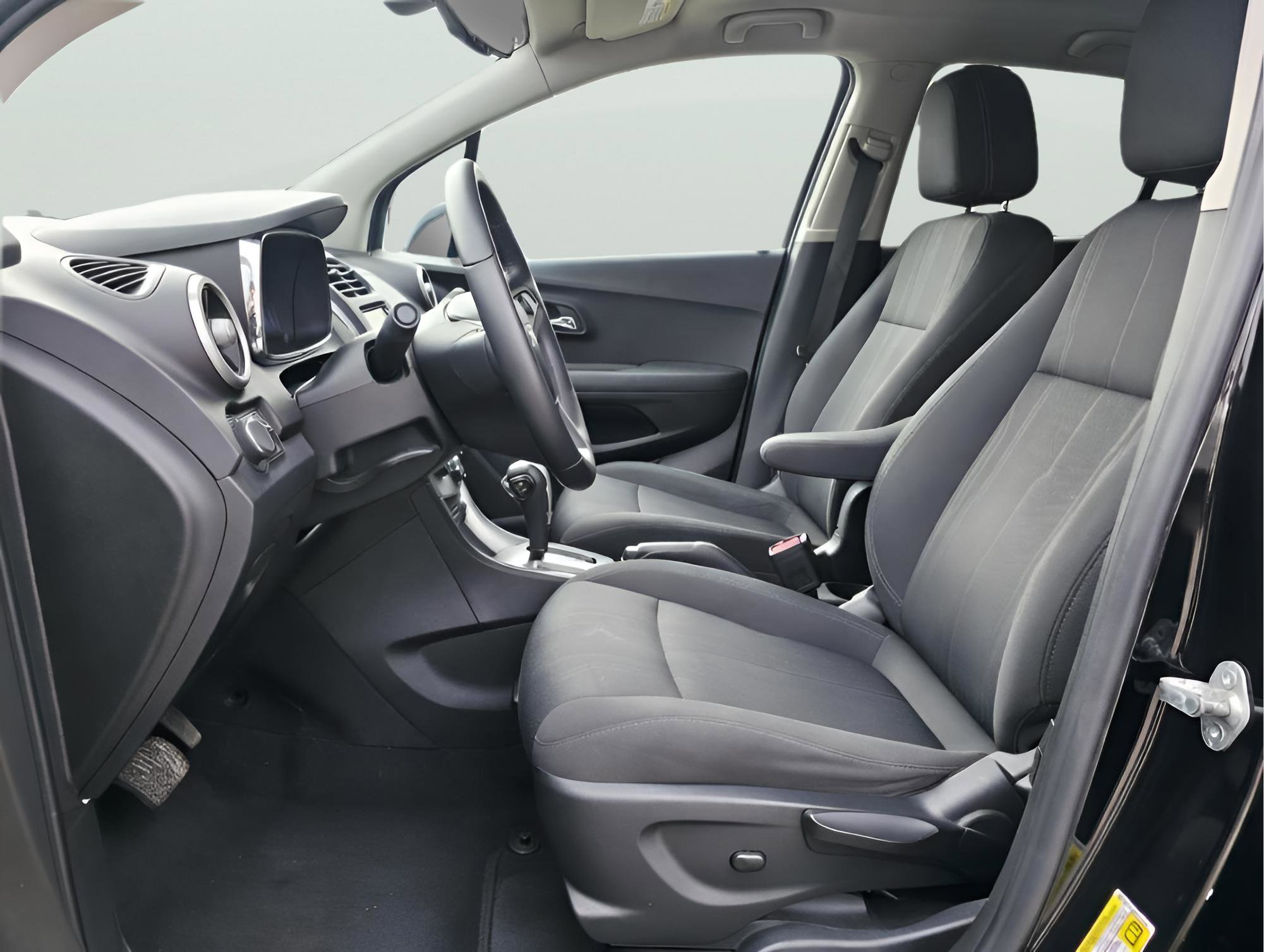 Used 2016 Chevrolet Trax LT image 7