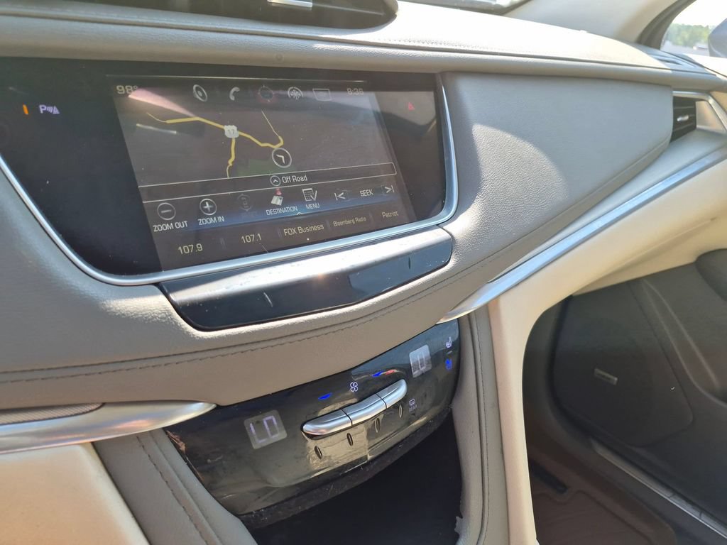 Used 2019 Cadillac XT5 Premium Luxury FWD image 17