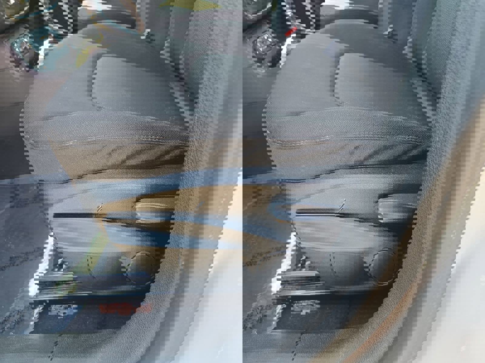 Used 2017 Jeep Renegade Latitude AWD/4WD image 31