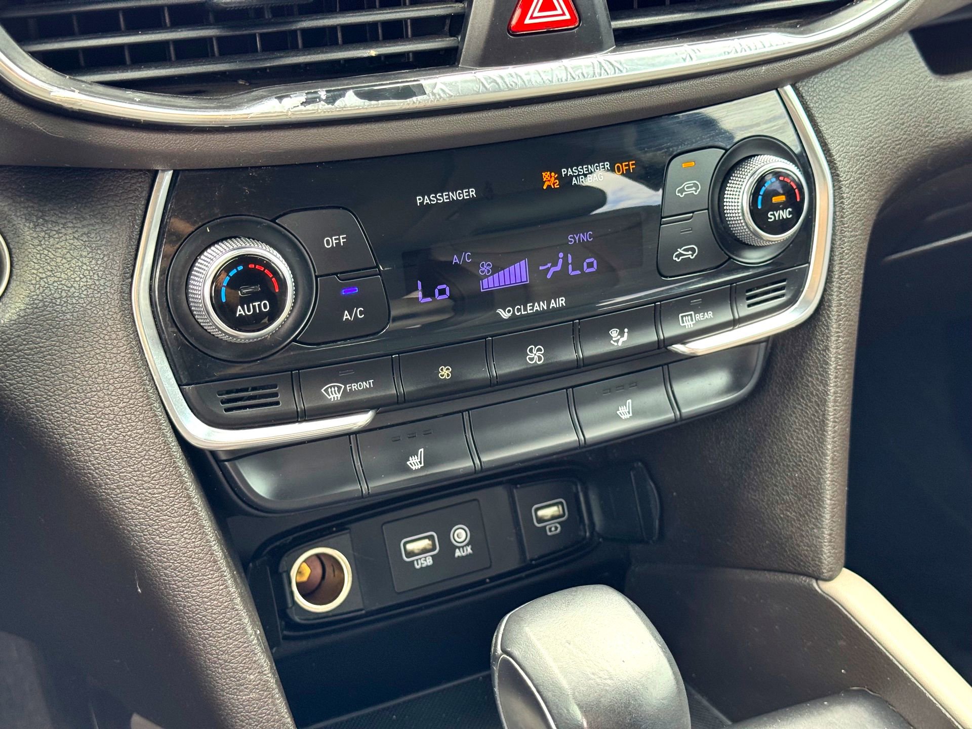 Used 2019 Hyundai Santa Fe Limited FWD image 28