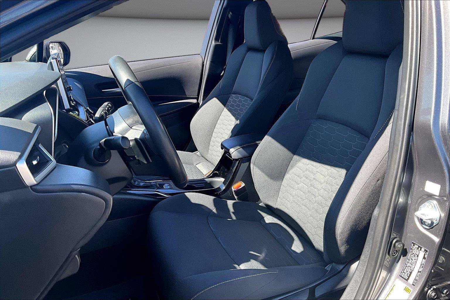 Used 2022 Toyota Corolla SE FWD image 19