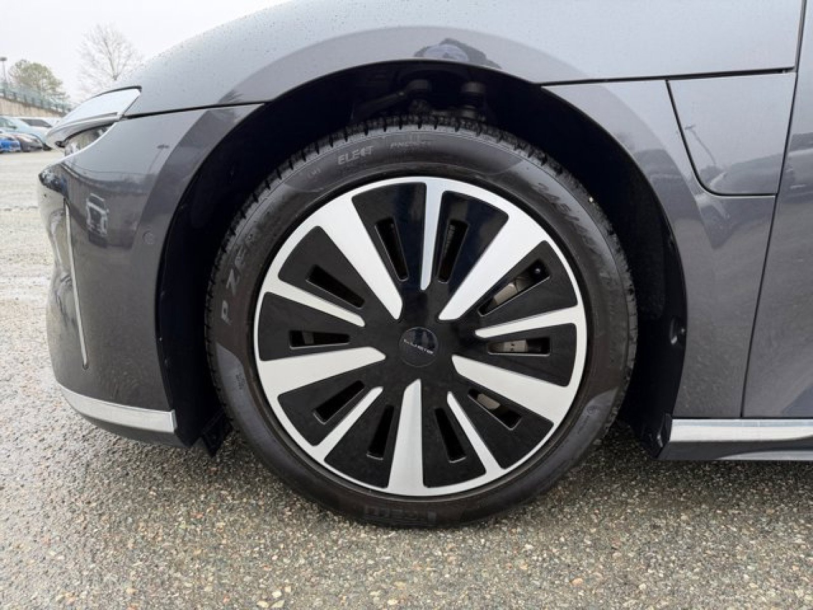 Used 2023 Lucid Air Grand Touring image 9