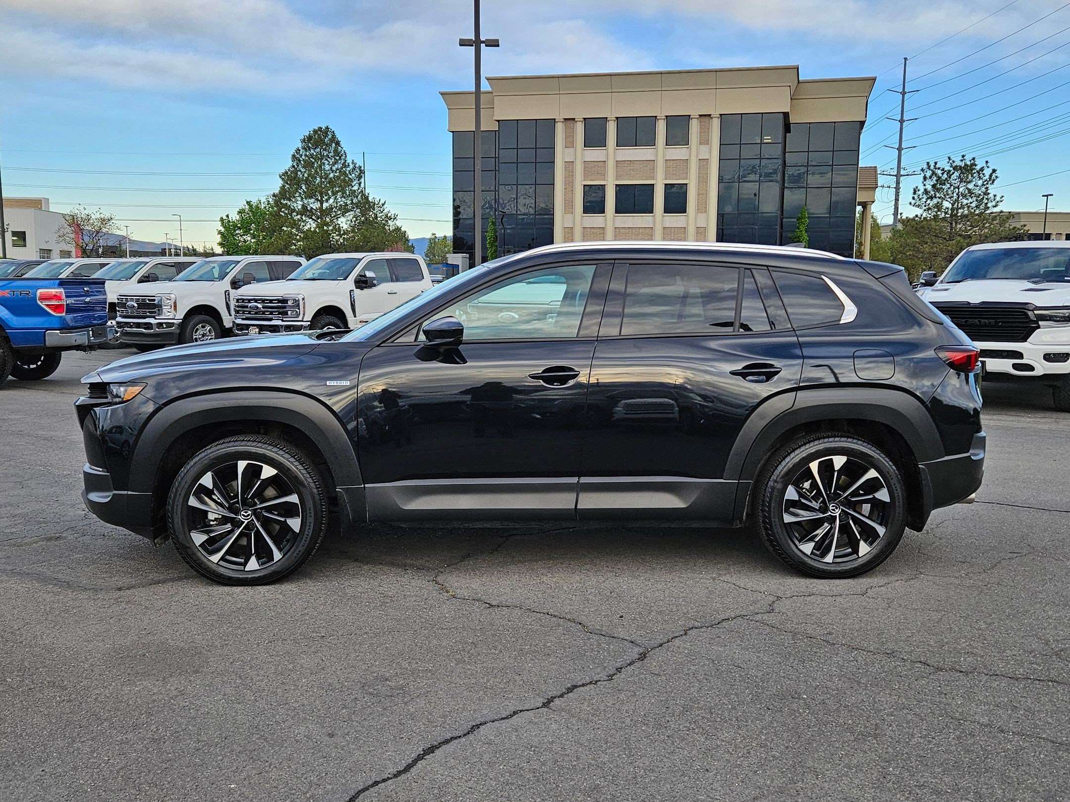 Used 2025 MAZDA CX-50 2.5 Hybrid w/ Weather Package image 10