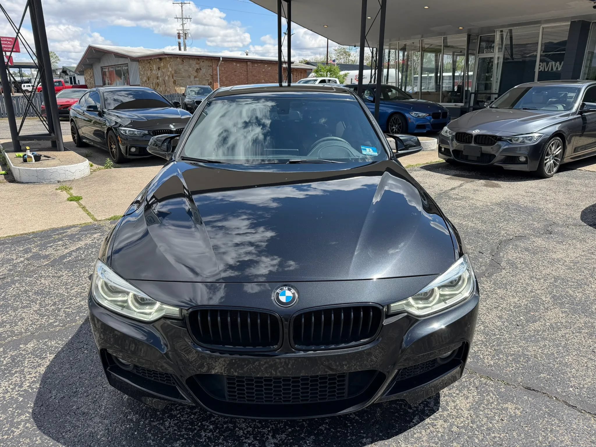 Used 2018 BMW 340i xDrive Sedan AWD/4WD image 2