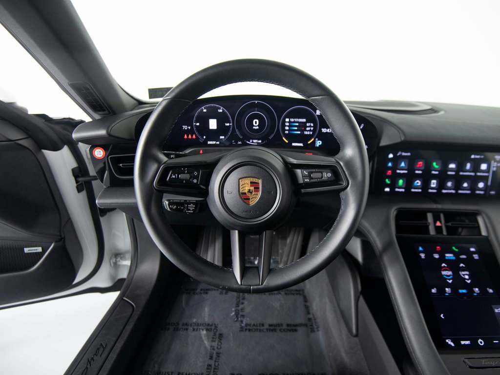 Certified 2022 Porsche Taycan image 18