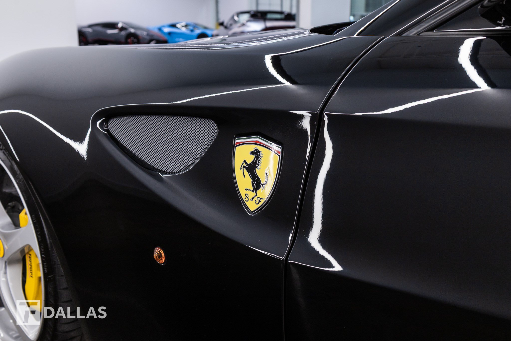 Used 2016 Ferrari FF AWD/4WD image 12