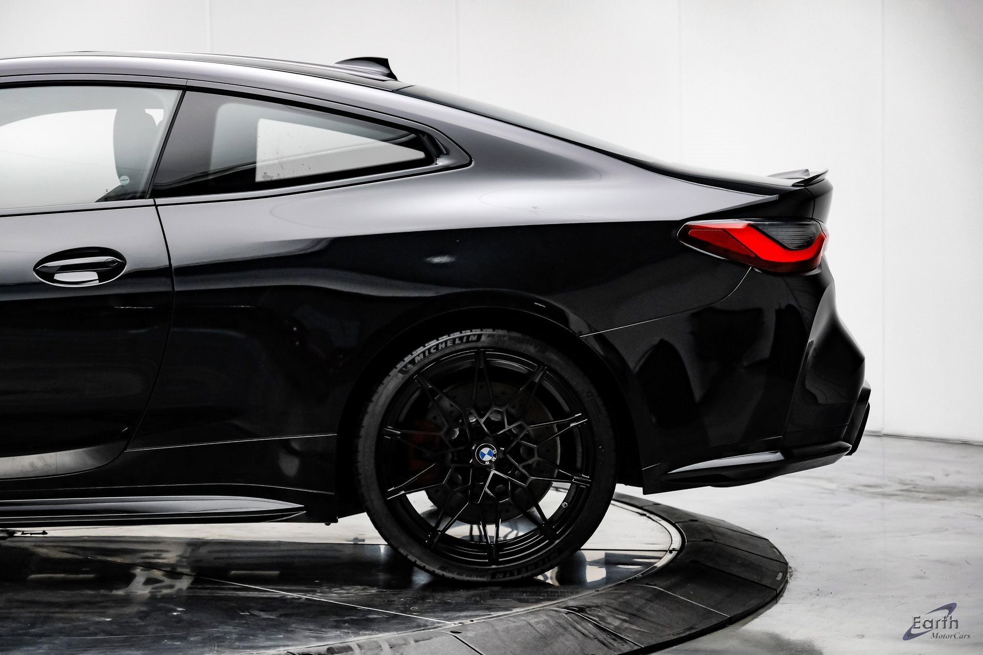 Used 2021 BMW M4 Coupe w/ Executive Package image 7