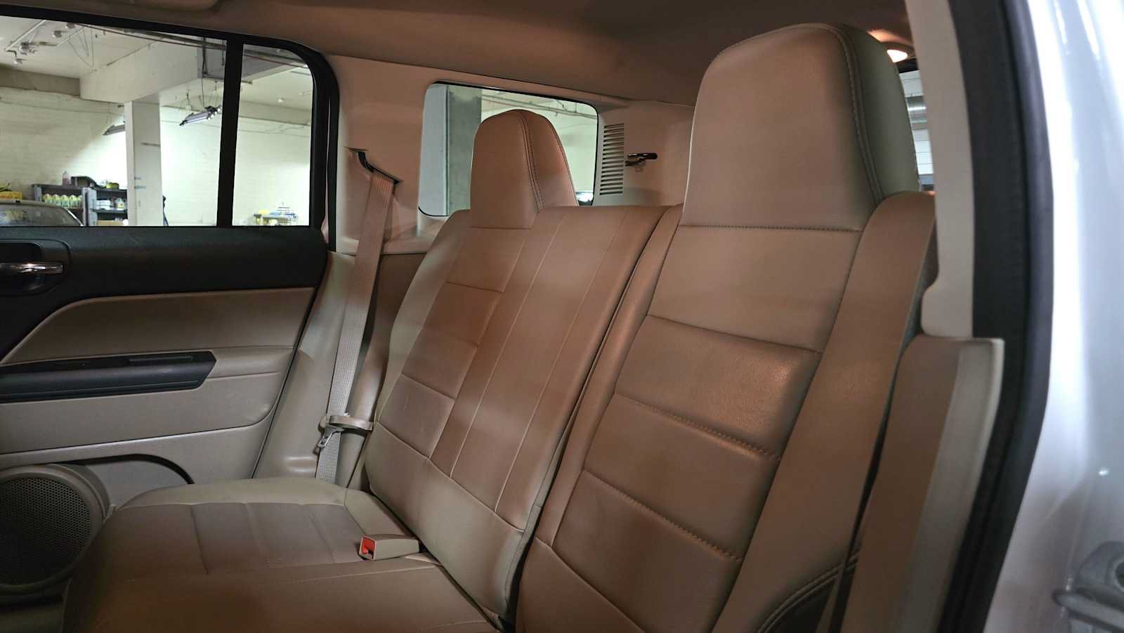 Used 2015 Jeep Patriot High Altitude AWD/4WD image 17