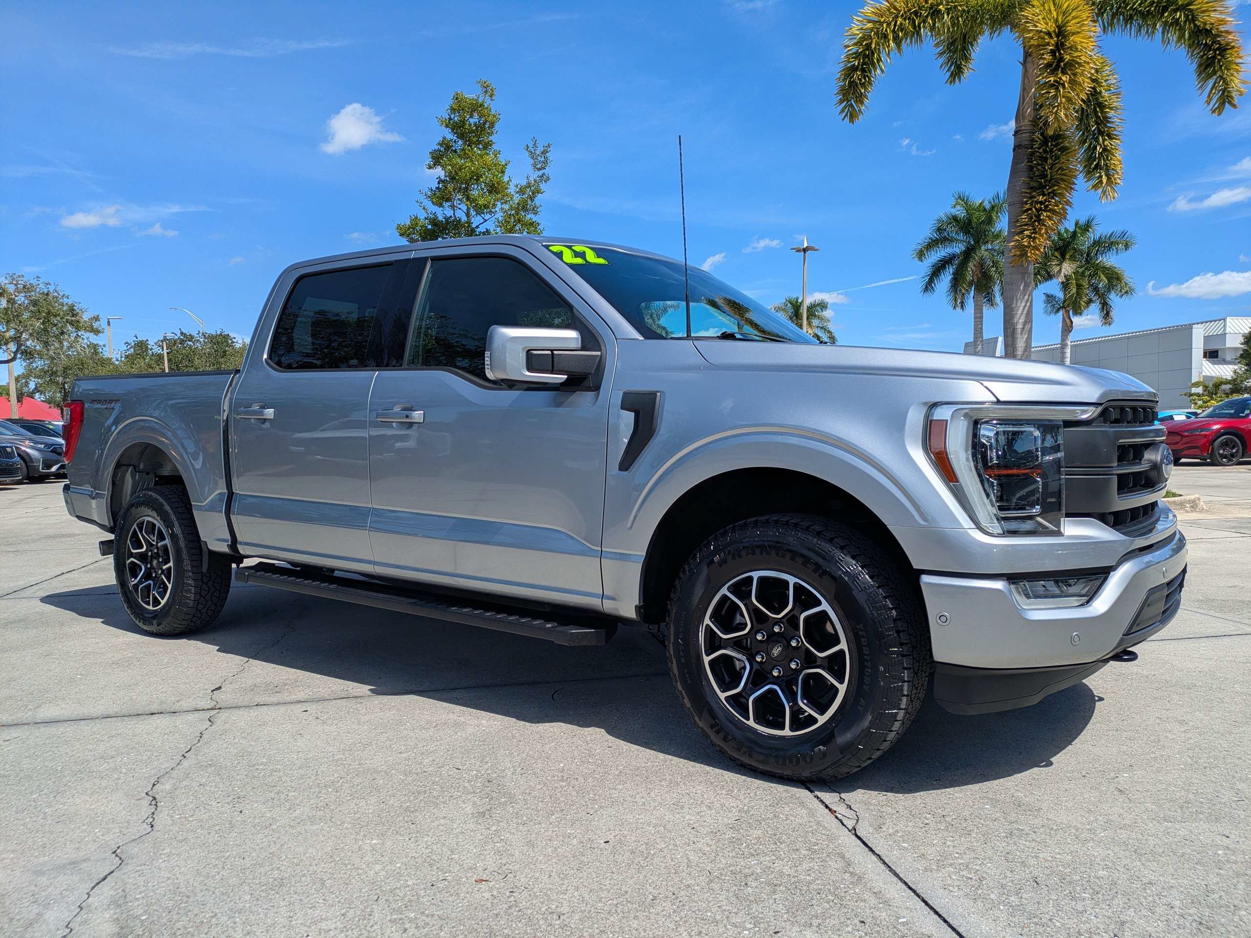 Used 2022 Ford F150 Lariat w/ Equipment Group 502A High AWD/4WD image 2