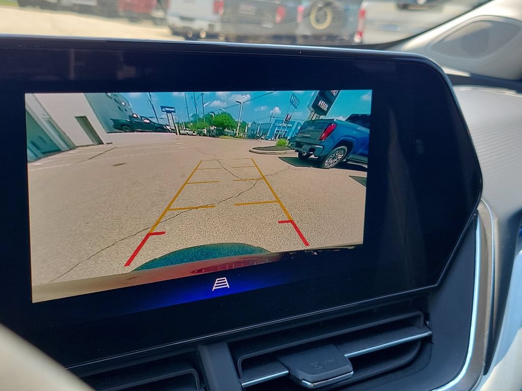 Used 2025 Chevrolet Trax LT FWD image 28