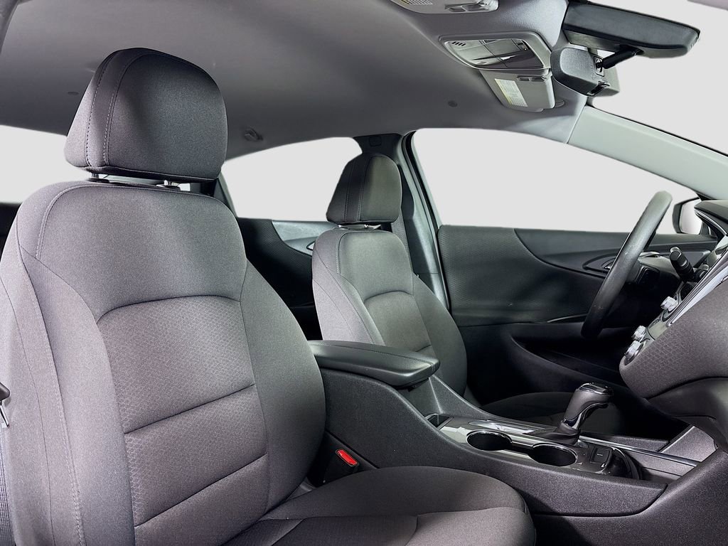 Used 2020 Chevrolet Malibu LT FWD image 29
