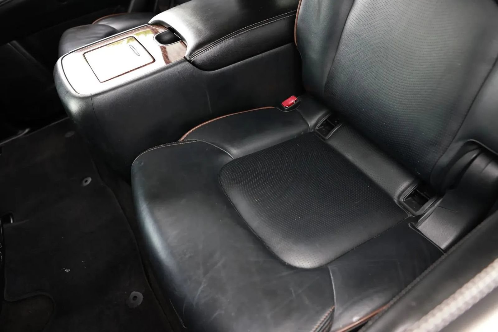 Used 2019 Nissan Armada Platinum w/ Captain's Chairs Package RWD image 24