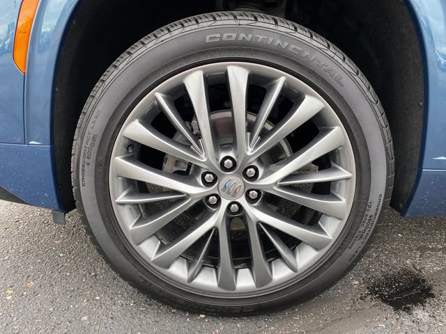 Certified 2025 Buick Enclave Avenir w/ LPO, Floor Liner Package FWD image 23