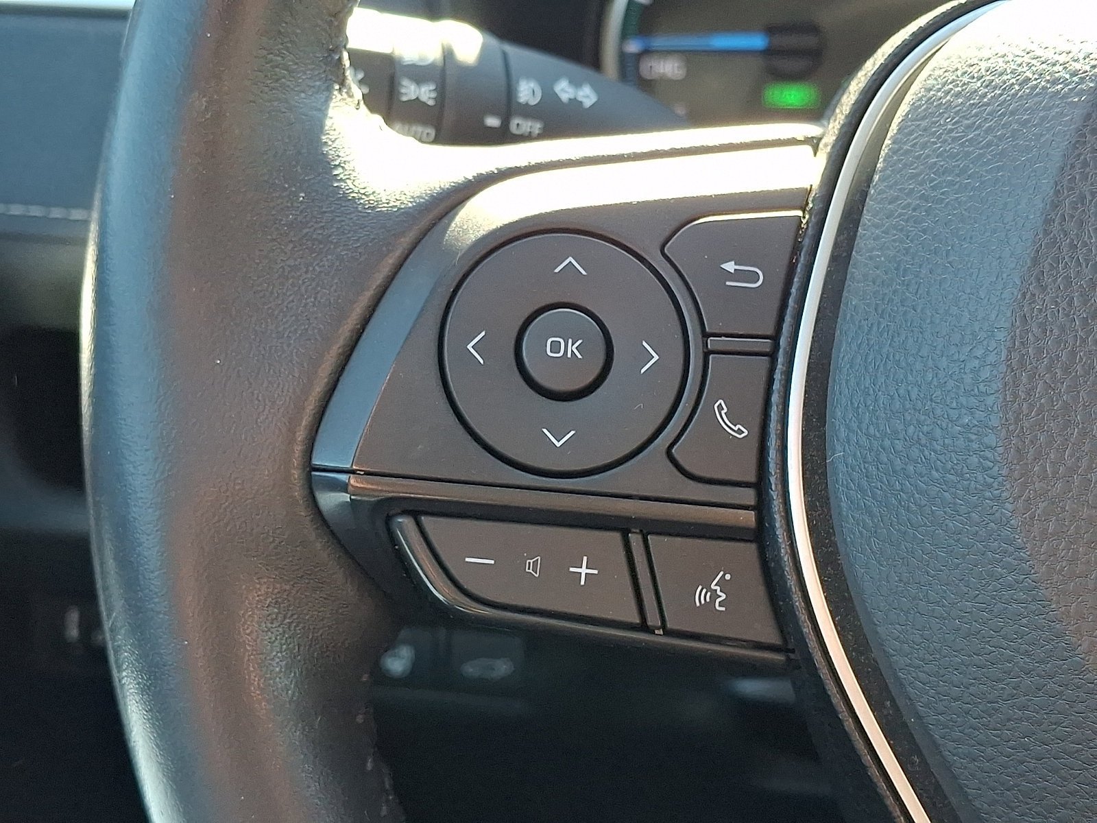 Used 2021 Toyota RAV4 XLE w/ Convenience Package AWD/4WD image 23