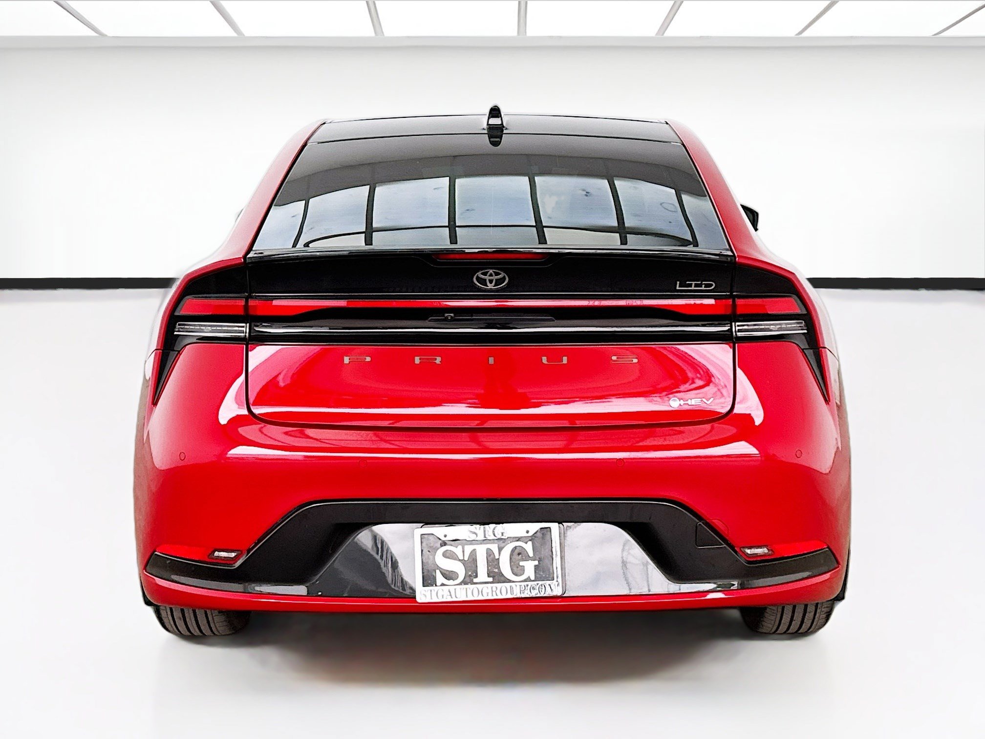 Used 2023 Toyota Prius Limited FWD image 5