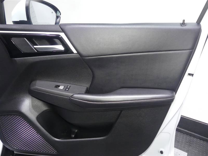 Used 2024 Mitsubishi Outlander SE AWD/4WD image 18
