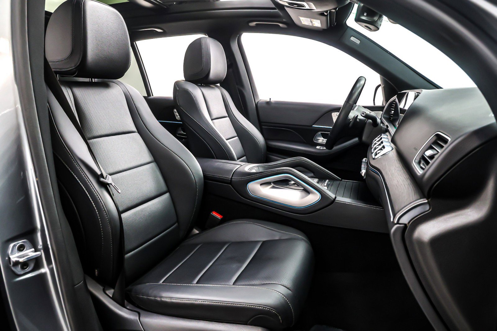 Certified 2023 Mercedes-Benz GLE 350 4MATIC w/ 3rd Row Seat Package image 9