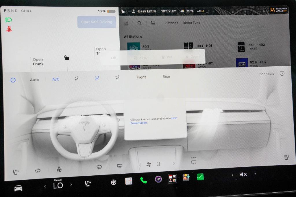 Used 2023 Tesla Model 3 Standard Range RWD image 30