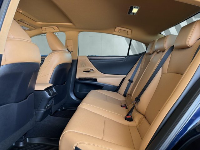 Certified 2024 Lexus ES 350 w/ Premium Package FWD image 11