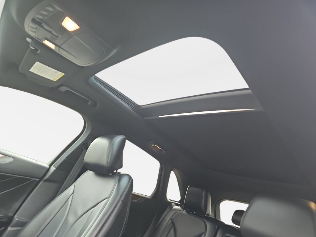 Used 2017 Lincoln MKC Reserve AWD/4WD image 30