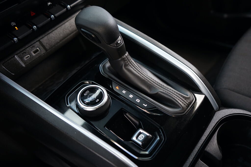 Used 2023 Chevrolet Colorado Trail Boss image 18