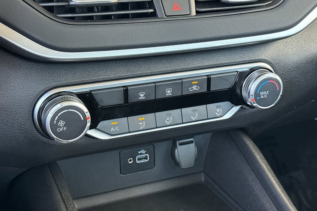 Certified 2024 Nissan Altima 2.5 S FWD image 19