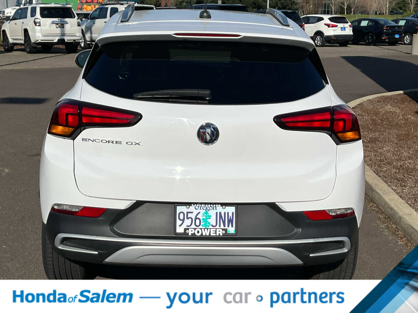 Used 2023 Buick Encore GX Select image 5