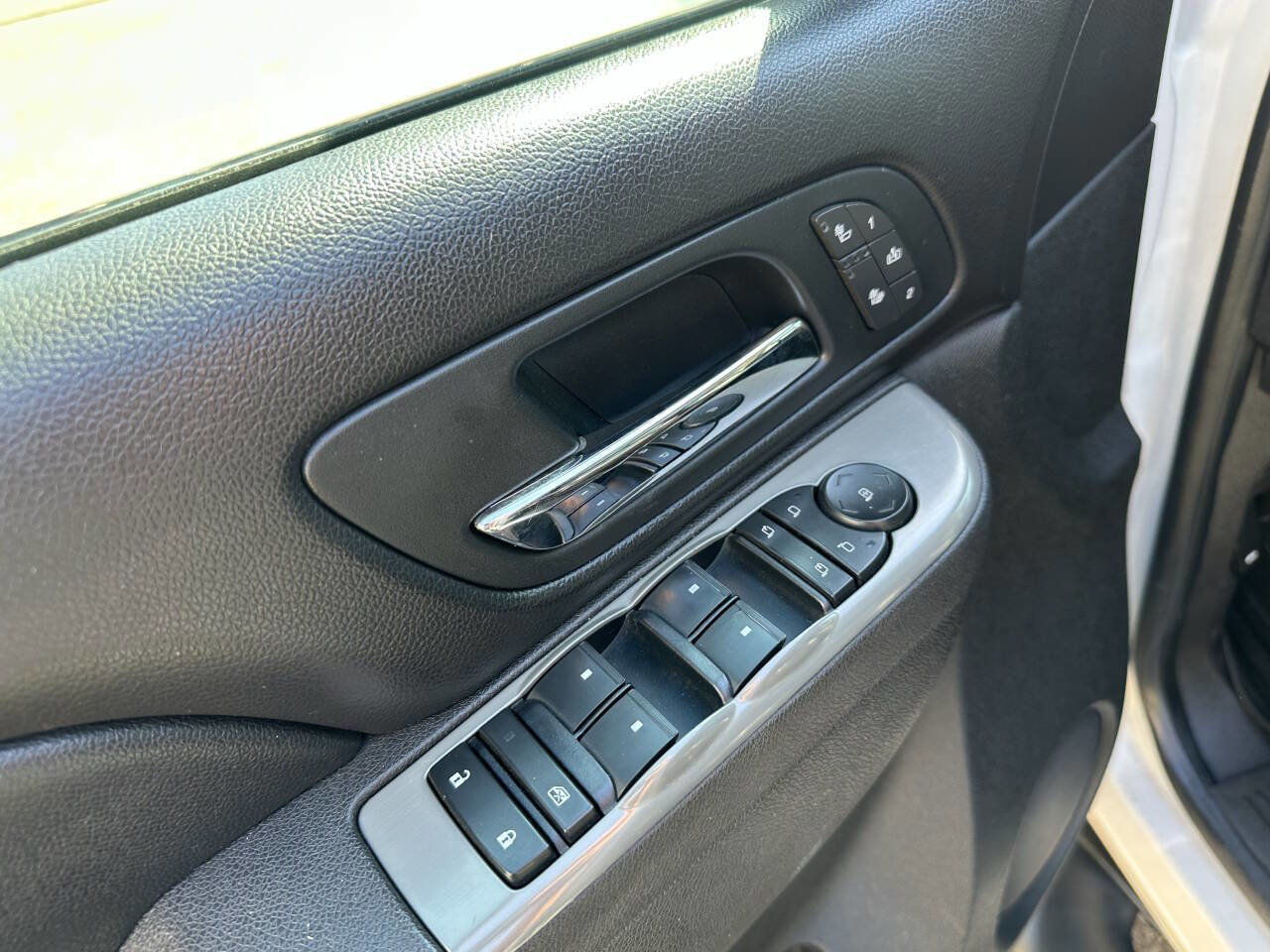 Used 2011 Chevrolet Tahoe LT w/ Luxury Package image 20