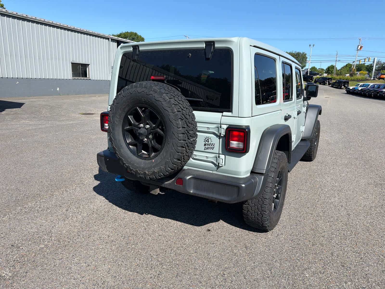Used 2024 Jeep Wrangler Unlimited AWD/4WD image 7