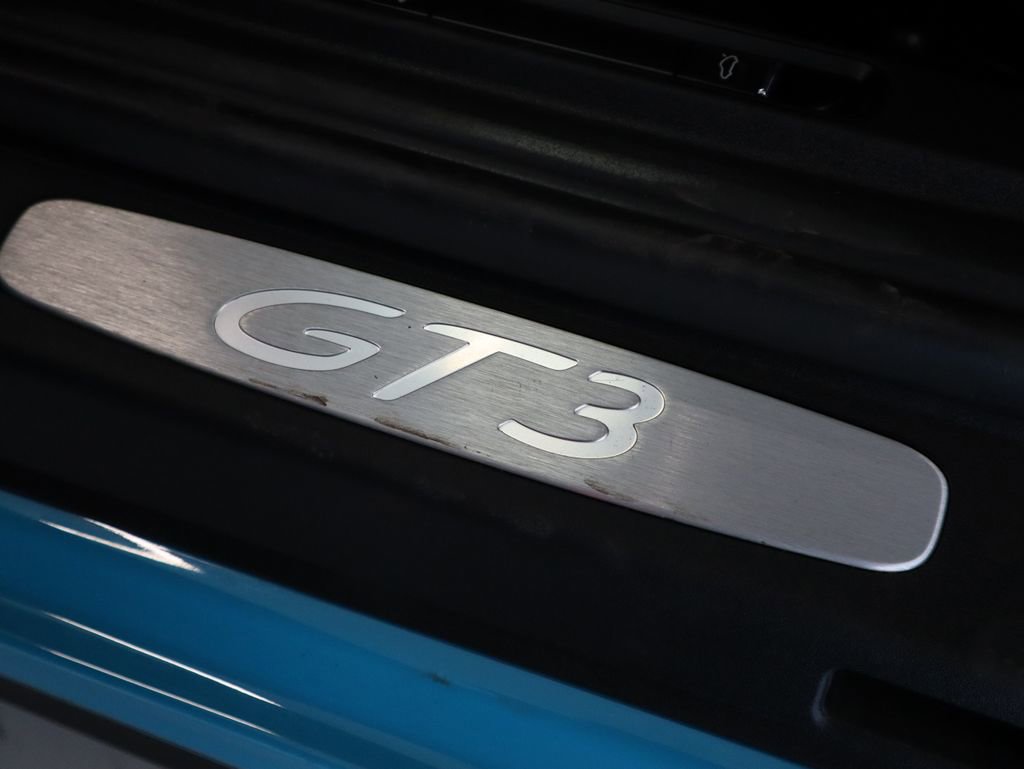 Used 2018 Porsche 911 GT3 image 44