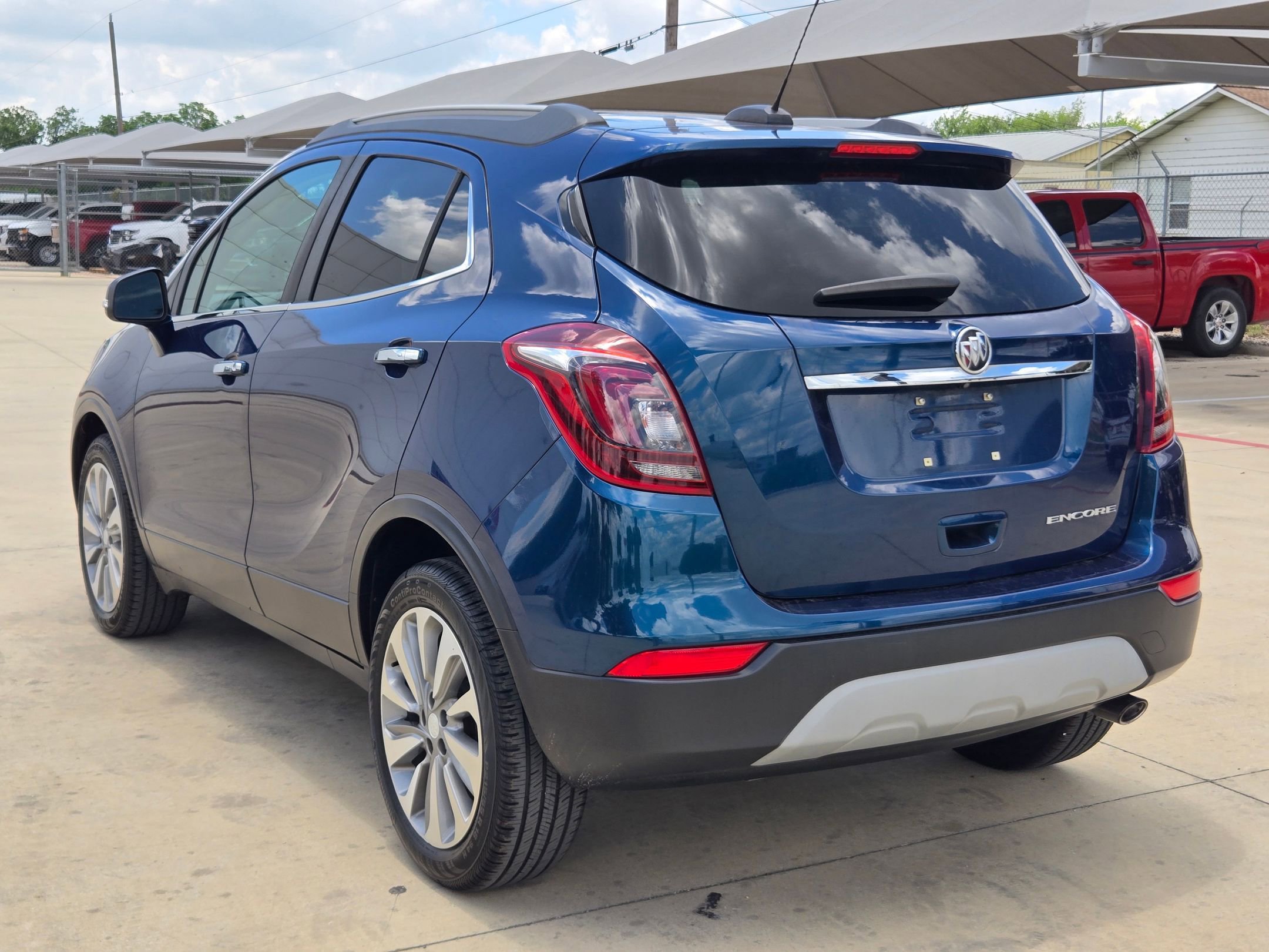 Certified 2019 Buick Encore Preferred FWD image 5