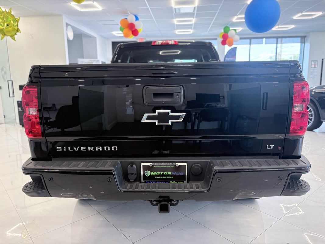 Used 2017 Chevrolet Silverado 1500 LT w/ Midnight Edition AWD/4WD image 11