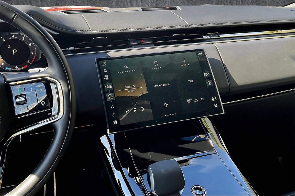 Used 2025 Land Rover Range Rover Sport Dynamic SE image 9