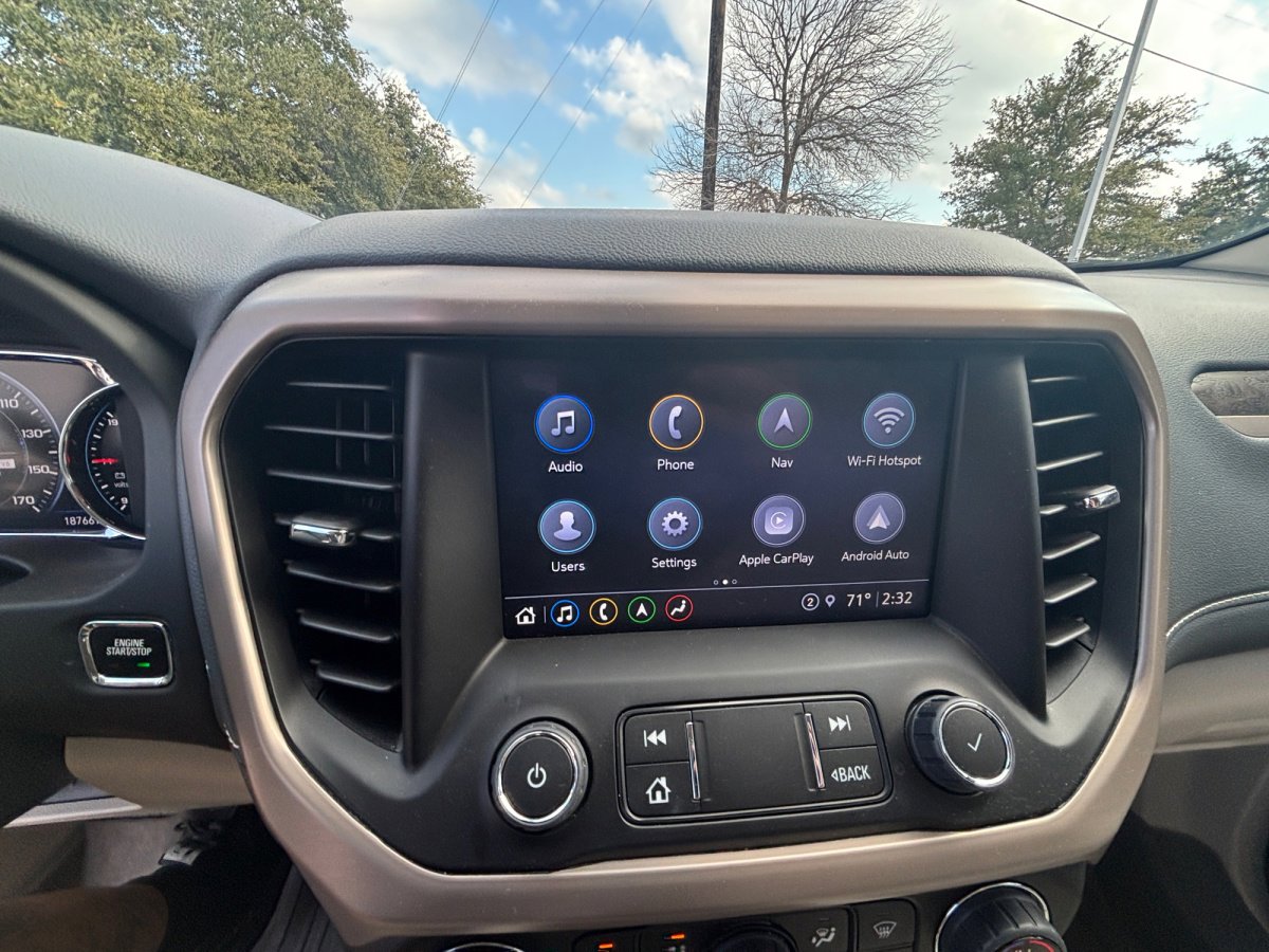 Used 2023 GMC Acadia Denali w/ Denali Ultimate Package image 8