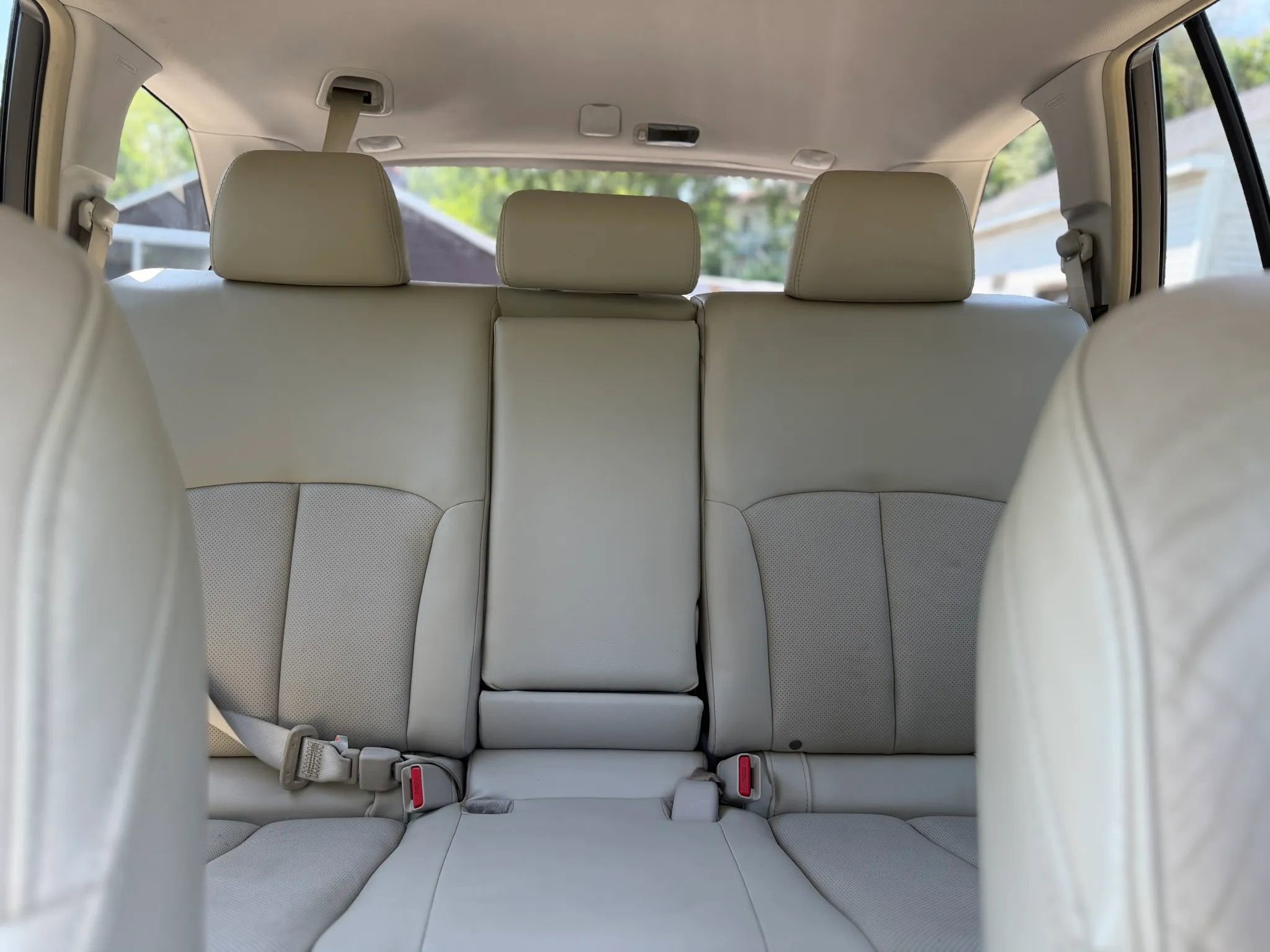 Used 2012 Subaru Outback 2.5i Limited AWD/4WD image 31