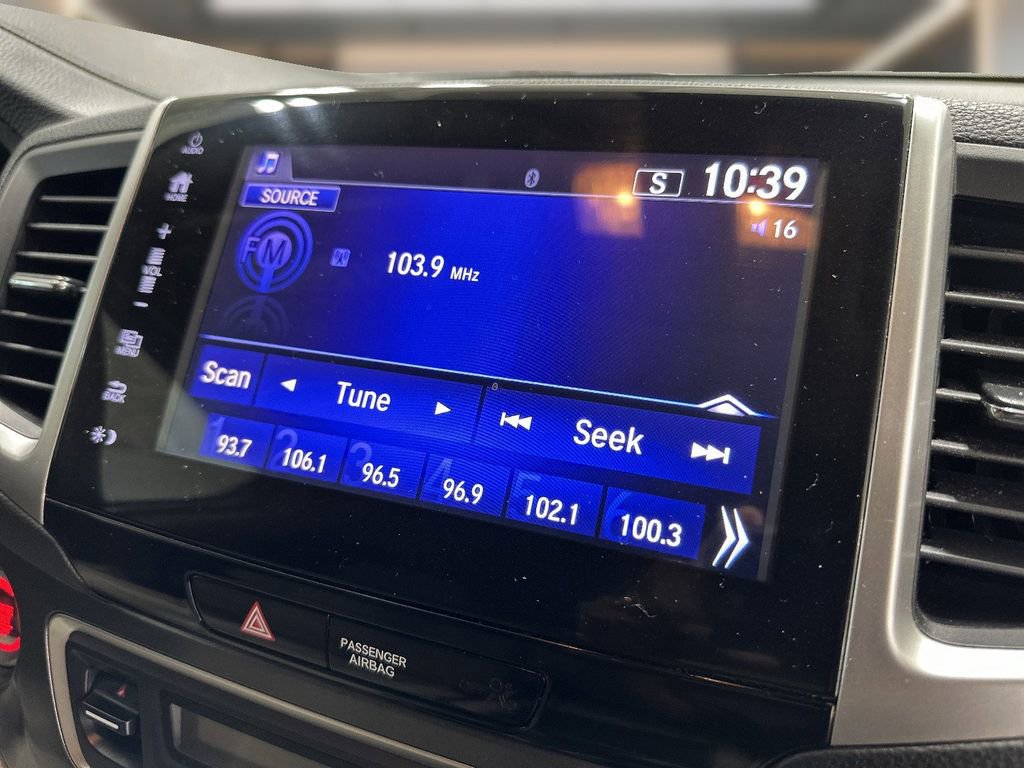 Used 2018 Honda Pilot EX image 19