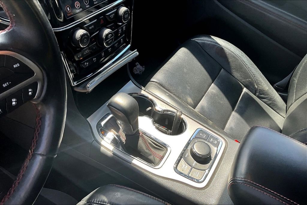 Used 2019 Jeep Grand Cherokee Trailhawk w/ Trailhawk Luxury Group AWD/4WD image 11