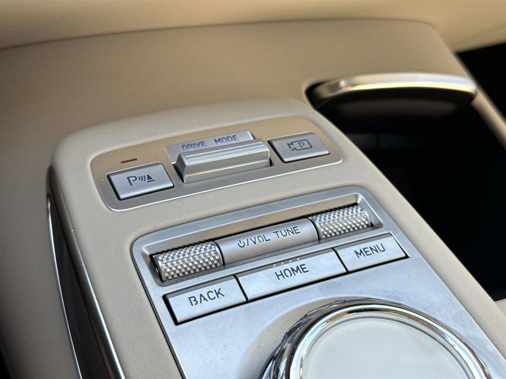 Used 2025 Genesis GV70 3.5T Sport w/ Sport Advanced Package image 37