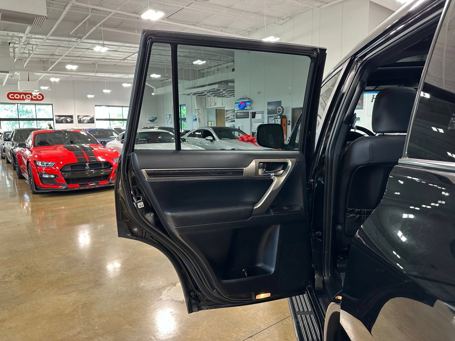 Used 2021 Lexus GX 460 Premium w/ Premium Package AWD/4WD image 38
