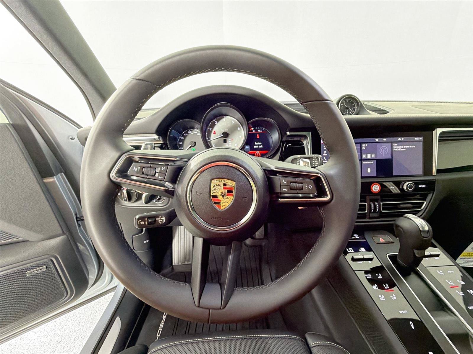 Certified 2025 Porsche Macan S AWD/4WD image 20