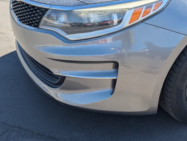 Used 2017 Kia Optima LX FWD image 11