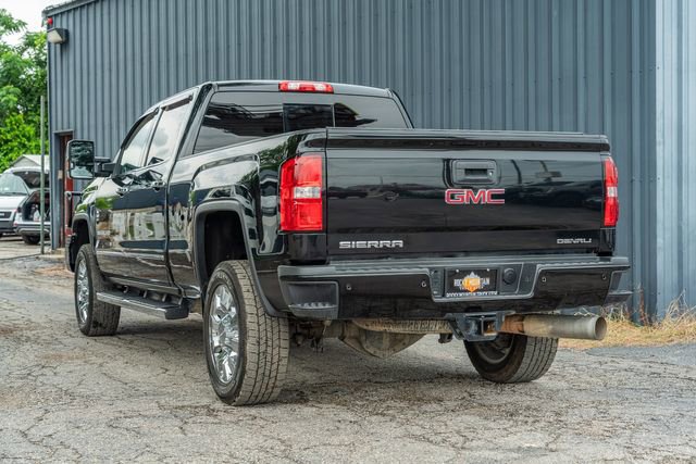 Used 2017 GMC Sierra 2500 Denali w/ Duramax Plus Package image 4