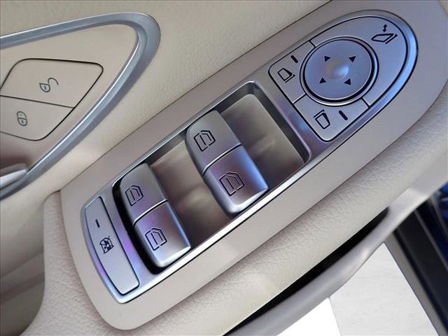 Used 2022 Mercedes-Benz GLC 300 4MATIC image 14