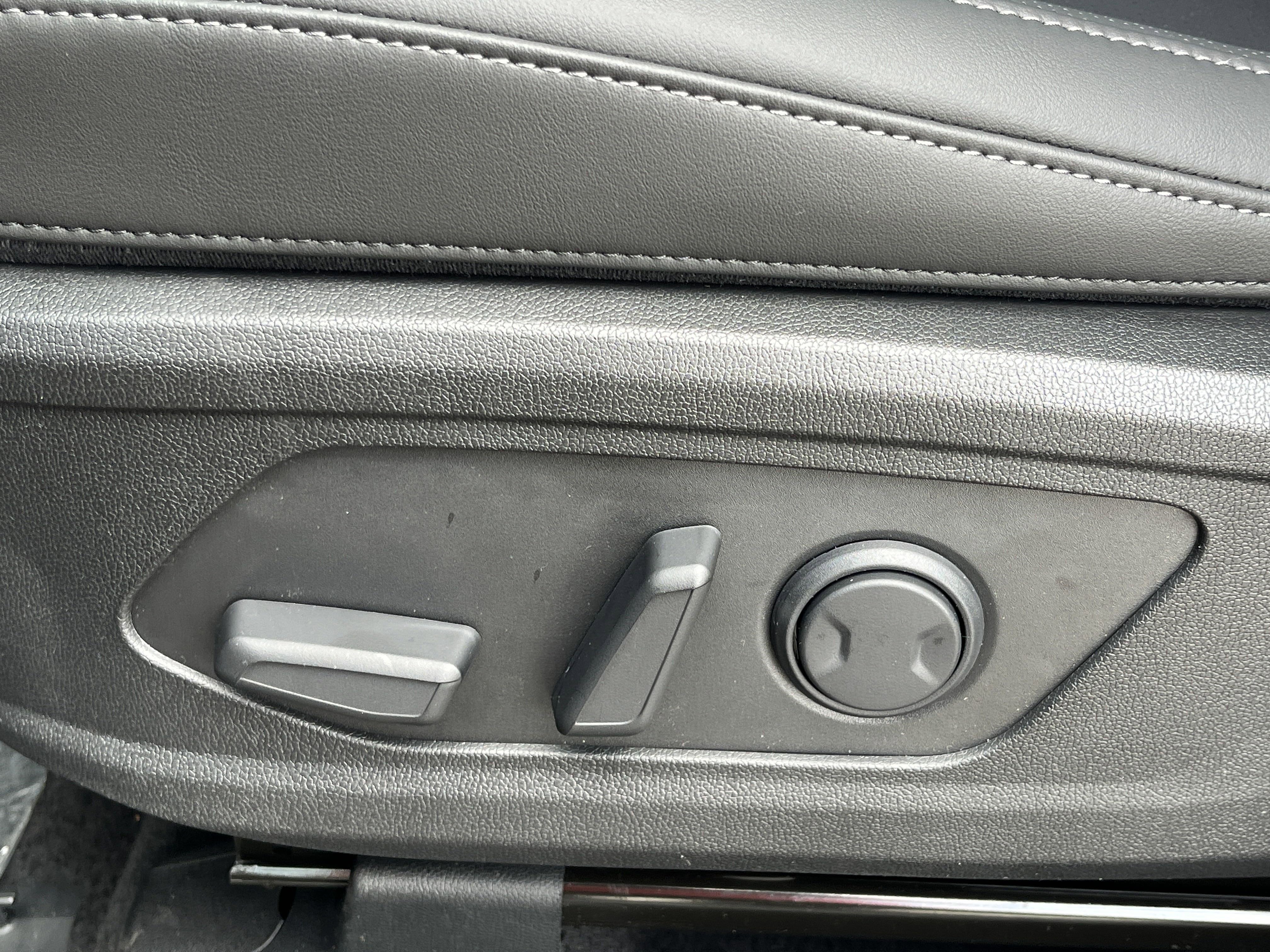 New 2025 Kia Sorento S w/ Panoramic Sunroof Package image 22