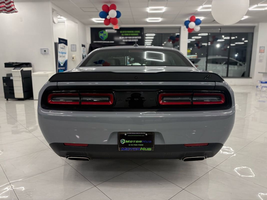 Used 2022 Dodge Challenger GT w/ Plus Package image 11