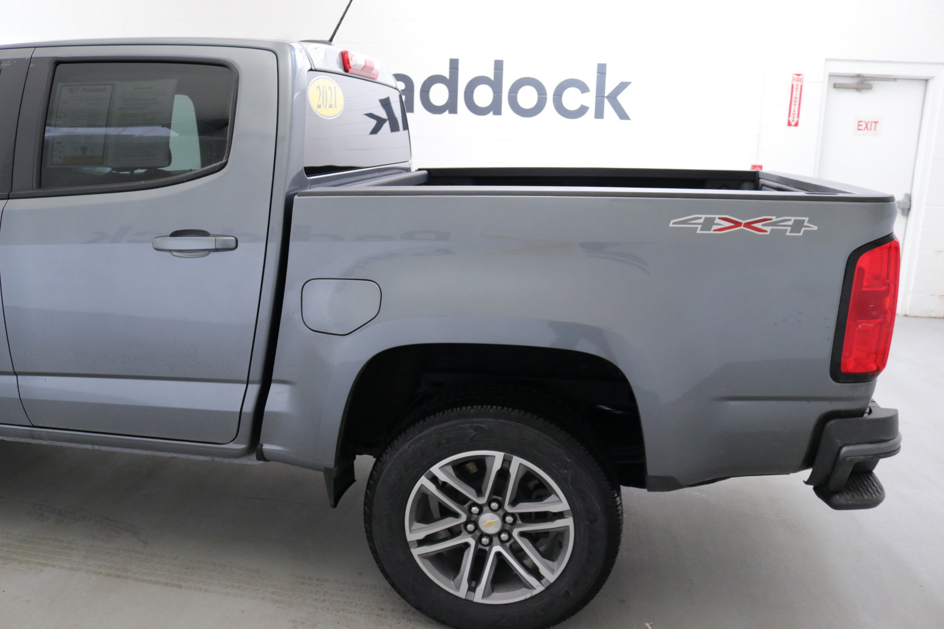 Used 2021 Chevrolet Colorado W/T w/ Custom Special Edition image 5