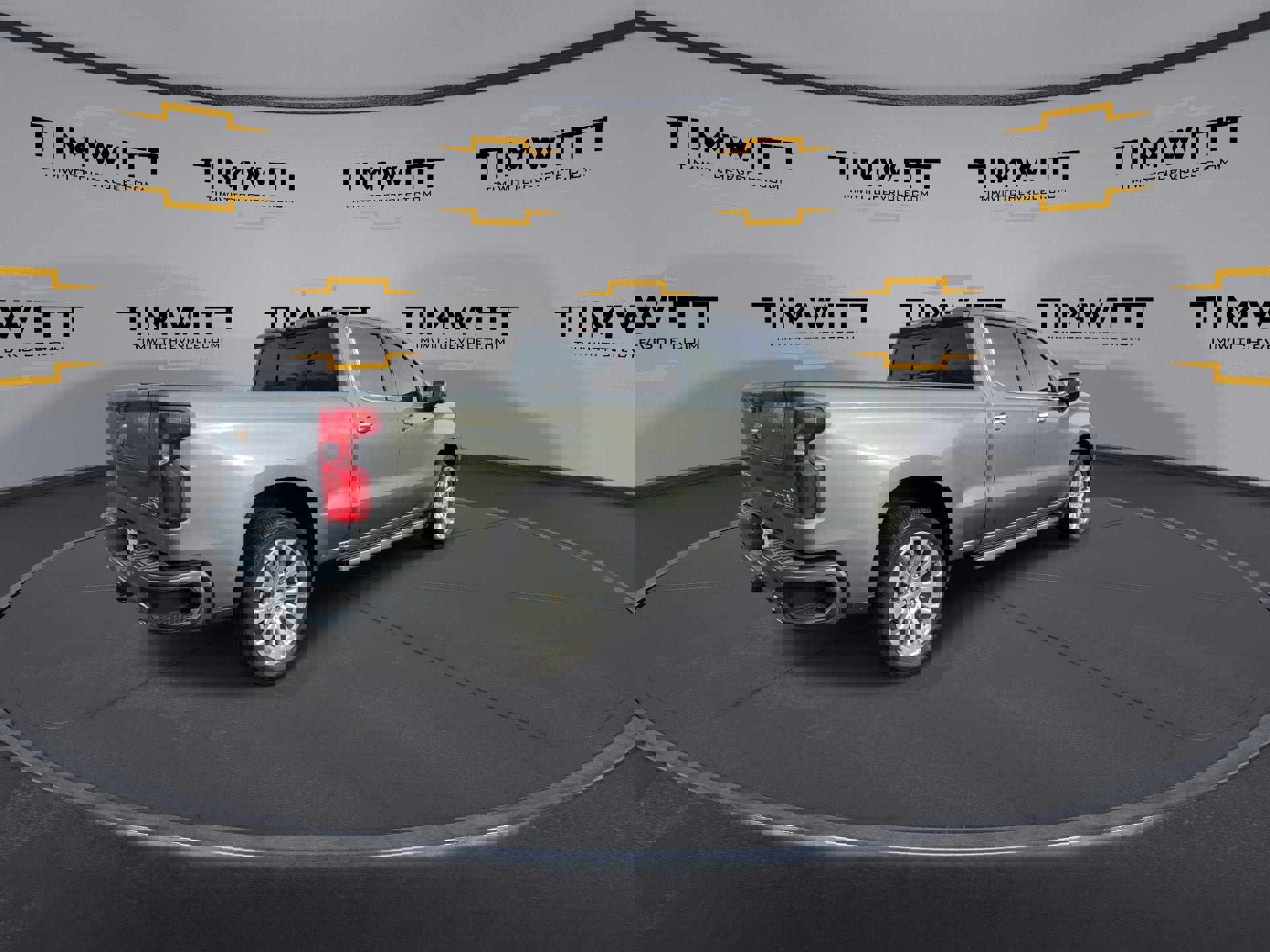Used 2021 Chevrolet Silverado 1500 High Country w/ Safety Package II image 9