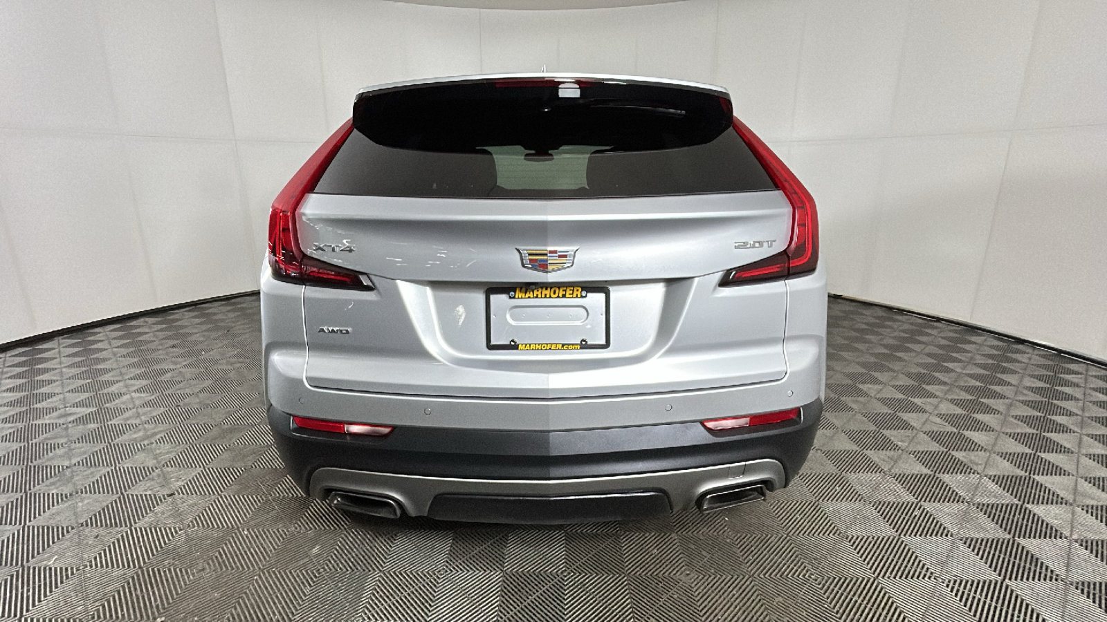 Used 2019 Cadillac XT4 Premium Luxury w/ Cold Weather Package AWD/4WD image 4